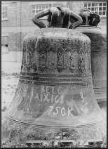 Cloche aux 12 aptres de l'glise de Tillet